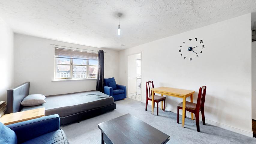 			Studio Apartment, 1 bath, 1 reception Apartment			 Upton Close, Cricklewood